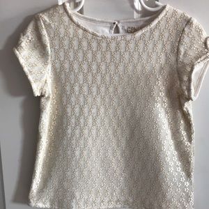 Girls shirt sleeve dress shirt.